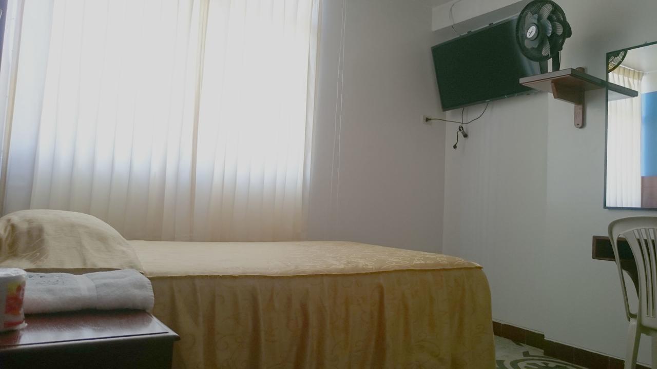Hotel Cancun Jaén Extérieur photo