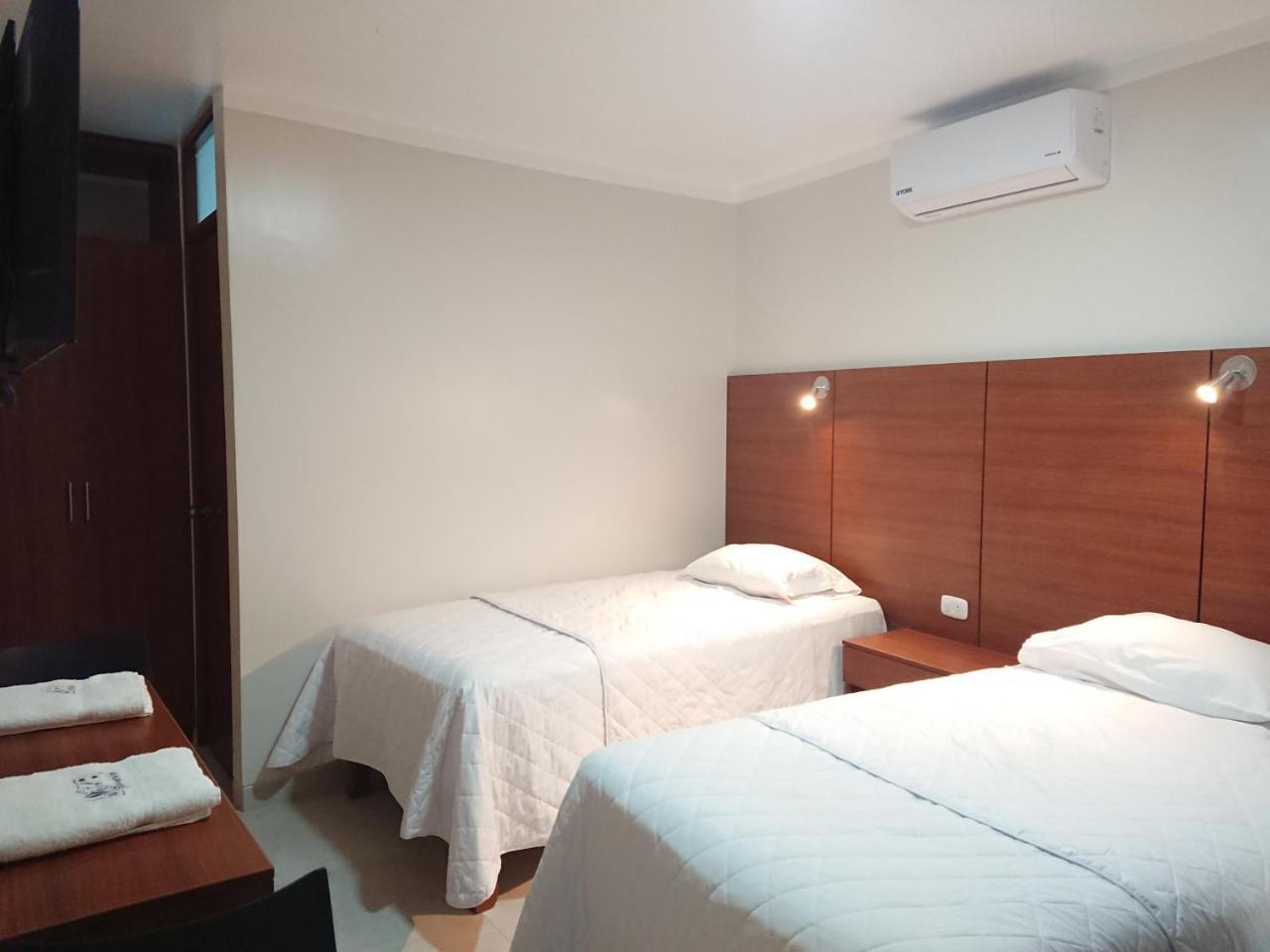 Hotel Cancun Jaén Extérieur photo
