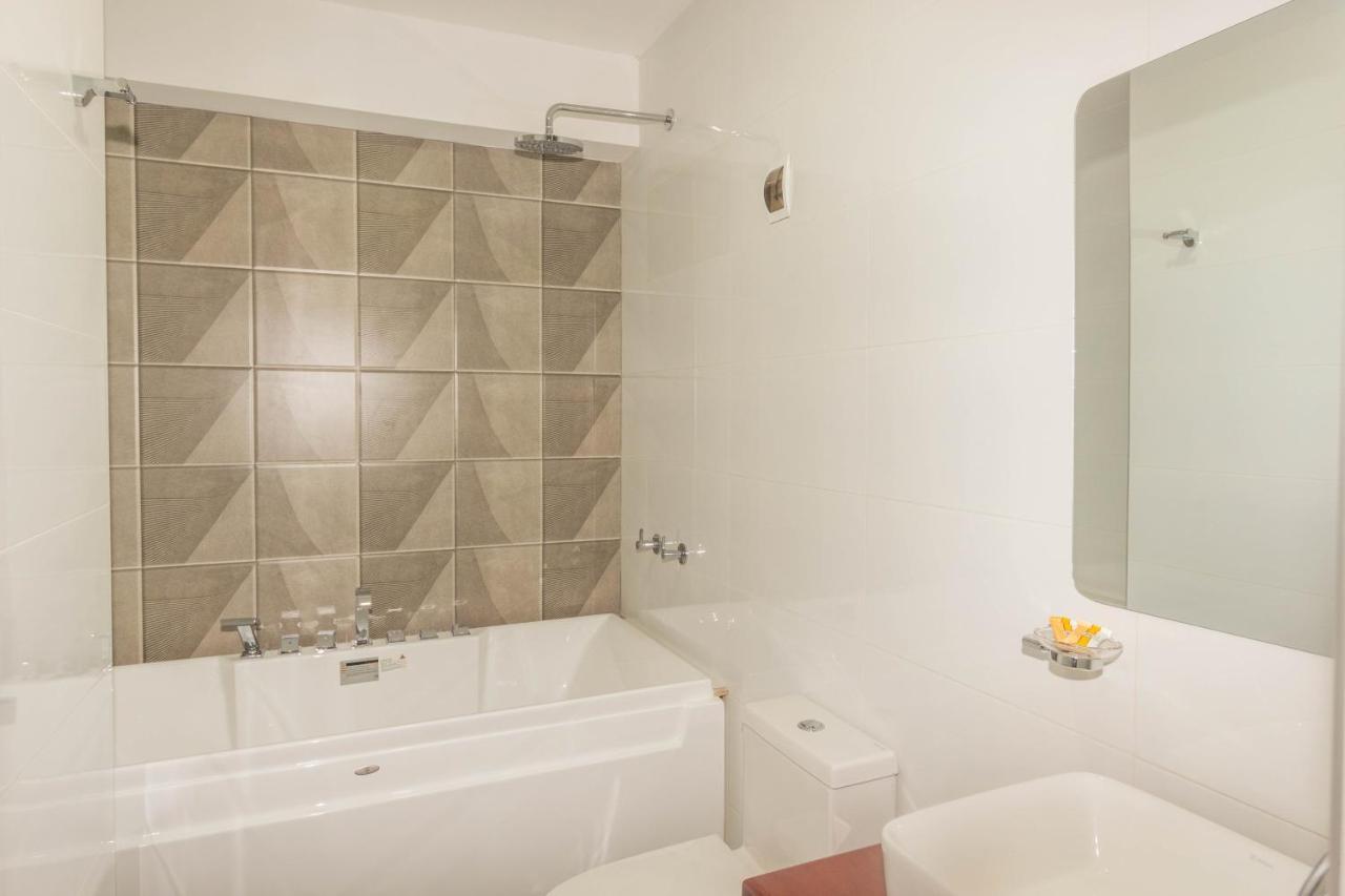 Hotel Cancun Jaén Extérieur photo